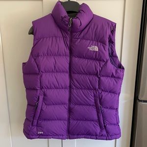 Like new! The North Face 700 Puffer Down Vest Women’s Size Medium